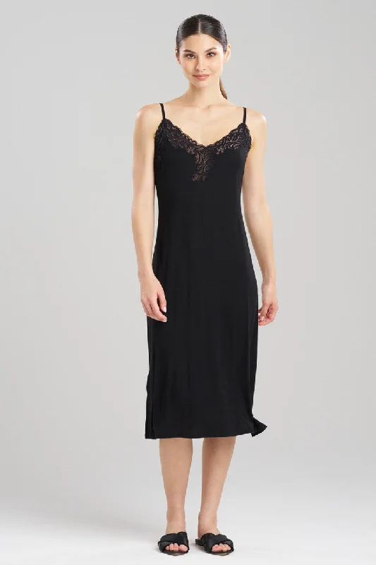 Lingerie Gift Sets for Women Feathers Essentials Lenzing™ Ecovero™ Viscose Lace Gown