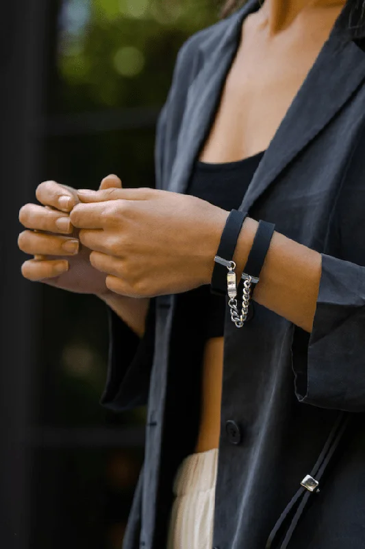 Black/Silver