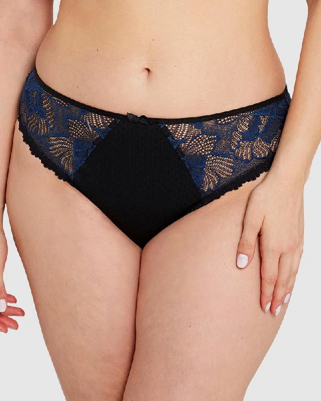 Women's thong briefs with a beaded waistbandCapucine Low Rise Two-Tone Lace Brief Sans Complexe Women's thong briefs with a beaded waistbandCapucine Low Rise Two-Tone Lace Brief Sans Complexe