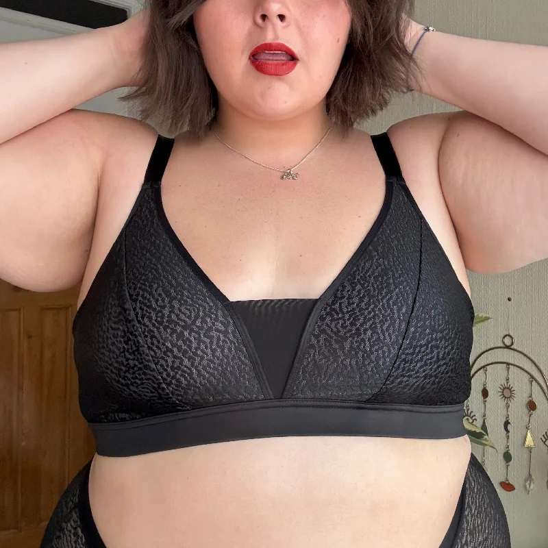 plunge bras for low cut topsRegular Cup Bra - Leopard