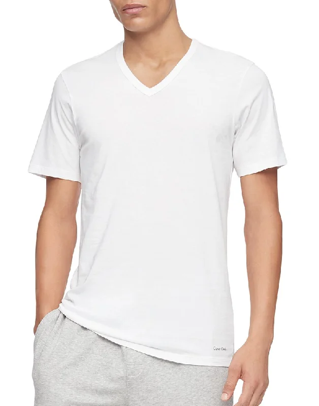 Bra with a breathable lining for a cool feel Calvin Klein Cotton Classics 3 Pack Slim Fit Short Sleeve V Neck T-Shirt NB4014 Bra with a breathable lining for a cool feel Calvin Klein Cotton Classics 3 Pack Slim Fit Short Sleeve V Neck T-Shirt NB4014