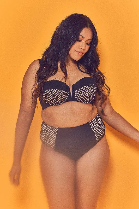 Bra with a contour memory foam cup for a natural look Cyra Fishnet Panel Underwired Bikini Top Curve Bra with a contour memory foam cup for a natural look Cyra Fishnet Panel Underwired Bikini Top Curve
