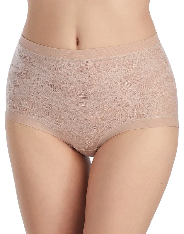 Bra with a built - in underwire for enhanced support Le Mystere Lace Perfection Brief 6615 Bra with a built - in underwire for enhanced support Le Mystere Lace Perfection Brief 6615