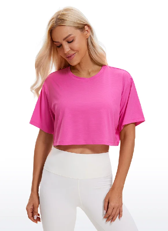 Bra with a floral - print for a feminine and stylish look Lightweight Short Sleeves Cropped Bra with a floral - print for a feminine and stylish look Lightweight Short Sleeves Cropped