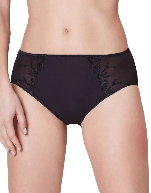 Bra with a plus - size customized fit option for a perfect fit Simone Perele Andora High Waist Brief 131775 Bra with a plus - size customized fit option for a perfect fit Simone Perele Andora High Waist Brief 131775