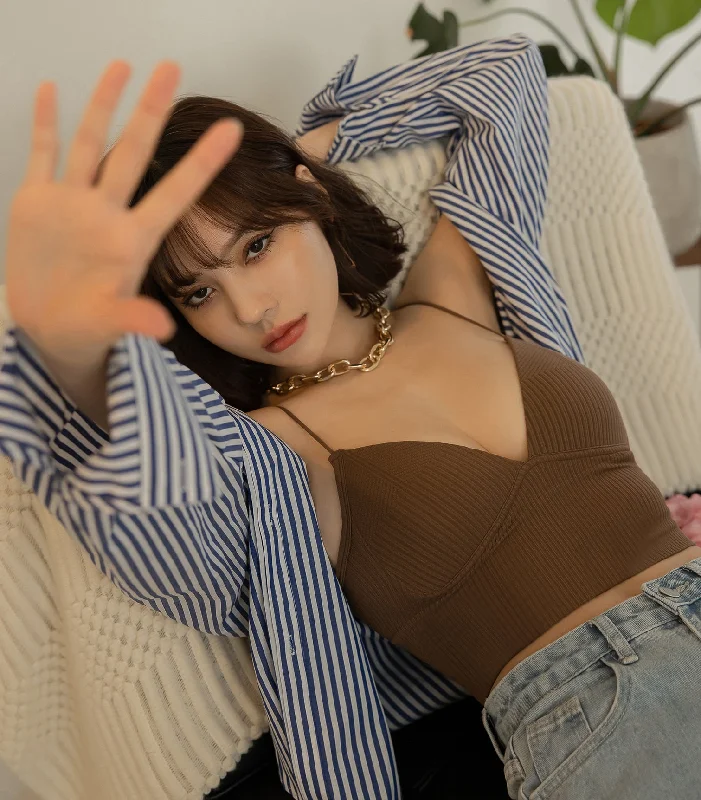 Bra with a plus - size underwire for enhanced support Triangle Cup Screw Thread Loose Low Chest Circumference Bra Coffee Bra with a plus - size underwire for enhanced support Triangle Cup Screw Thread Loose Low Chest Circumference Bra Coffee