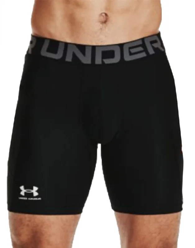 Bra with a textured fabric for added visual interest Under Armour HeatGear Shorts 1361596 Bra with a textured fabric for added visual interest Under Armour HeatGear Shorts 1361596