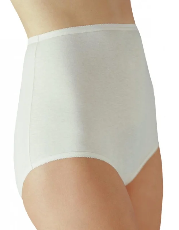 Bra with a silk - lined cup for a luxurious texture Vanity Fair Perfectly Yours Tailored Cotton Brief 15318 Bra with a silk - lined cup for a luxurious texture Vanity Fair Perfectly Yours Tailored Cotton Brief 15318