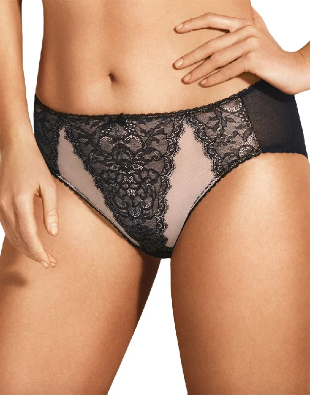 Bra with a wireless memory foam cup for ultimate comfort Wacoal Retro Chic High Cut Brief 841186 Bra with a wireless memory foam cup for ultimate comfort Wacoal Retro Chic High Cut Brief 841186