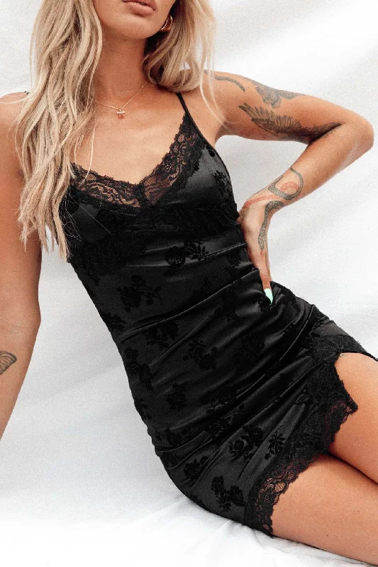 Motel Coti Mini Dress Black Rose Flock