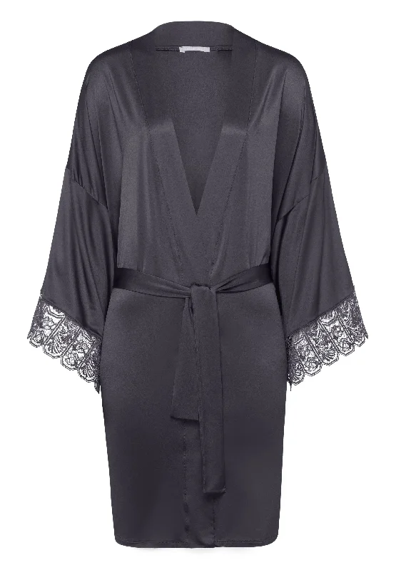 kimono - style women robes for a Japanese - inspired aestheticWanda Kimono | Dust 72908-1682