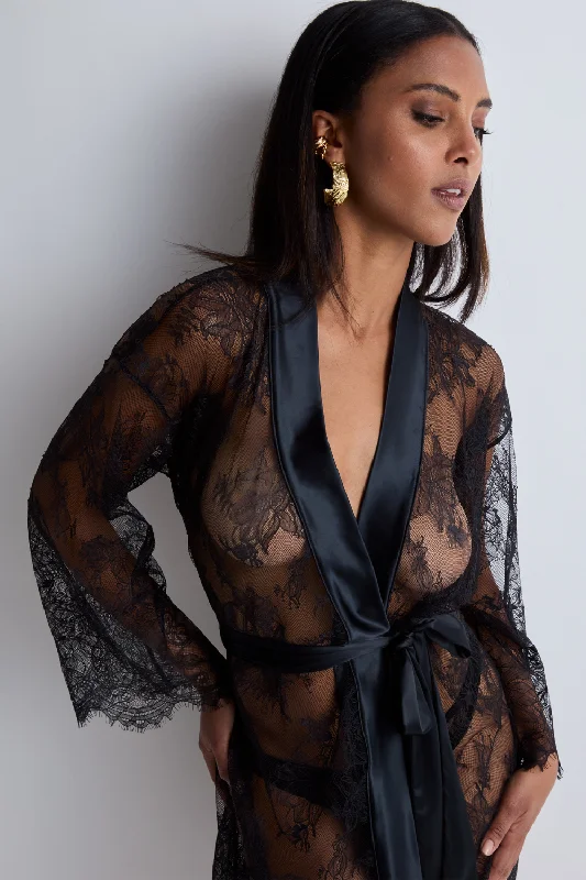 women robes with hoods for added cozinessHistoire D’un Soir Lace Kimono