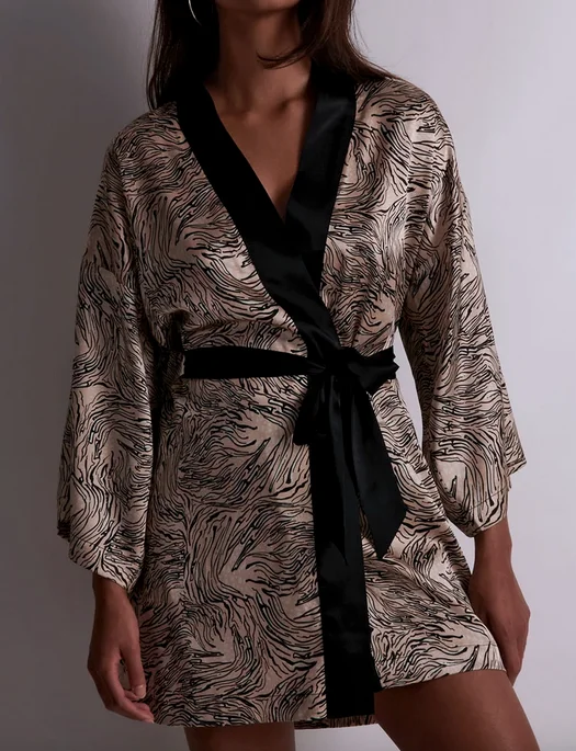 women robes with a shawl collar for styleAubade Smocky Night Kimono