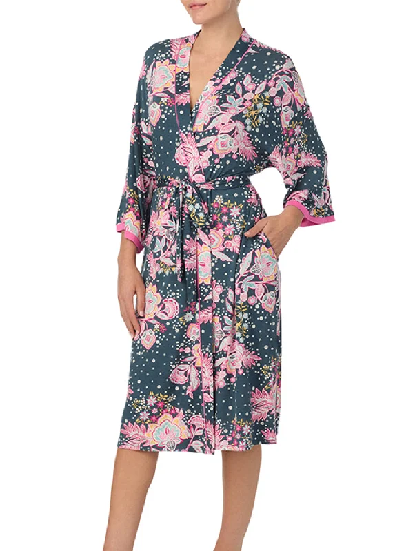 women robes for a stylish hospital stayEllen Tracy Wide Sleeve Robe