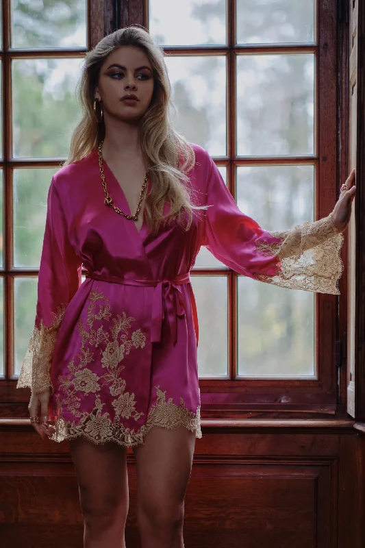 women robes with thermal - regulating propertiesVictoria Short Silk Kimono